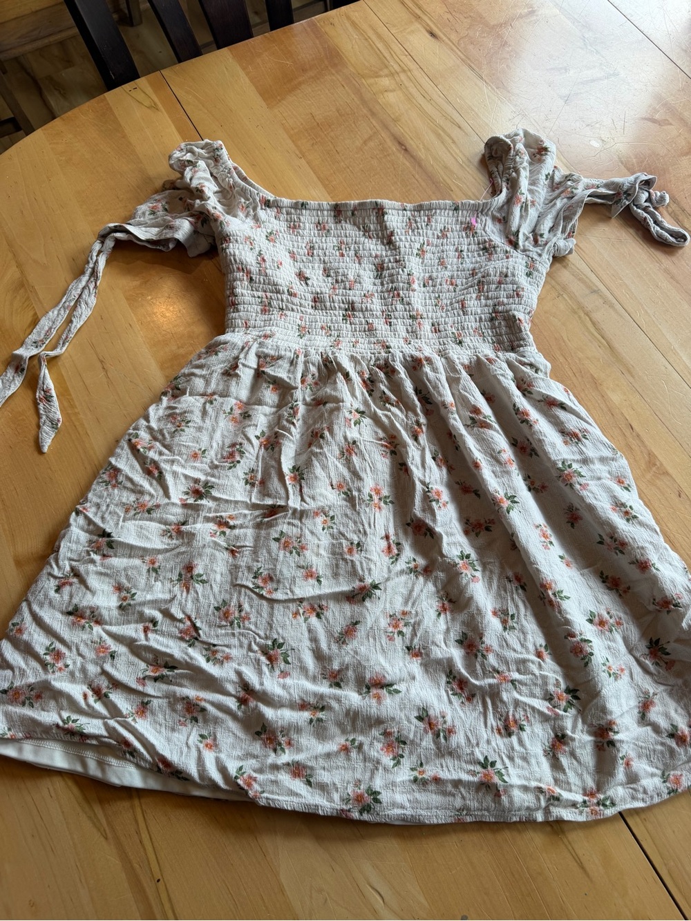 American Eagle Outfitters Cream Floral Smocked Casual Dress
